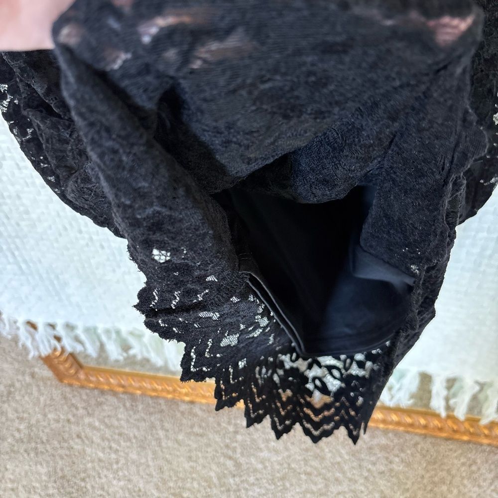 VIVIENNE LACE DRESS✨ - Picture 5 of 10